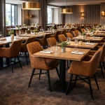 Horeca-Armstoel-LUXOR-MOCCA-Kunstleer