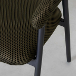 Horeca-Armstoel-AMAZE-Hunter-Ademende-Stof-D